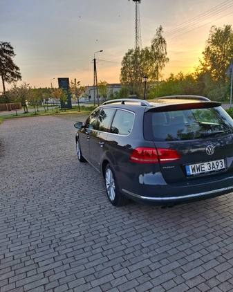 Volkswagen Passat cena 39900 przebieg: 278000, rok produkcji 2013 z Łochów małe 277